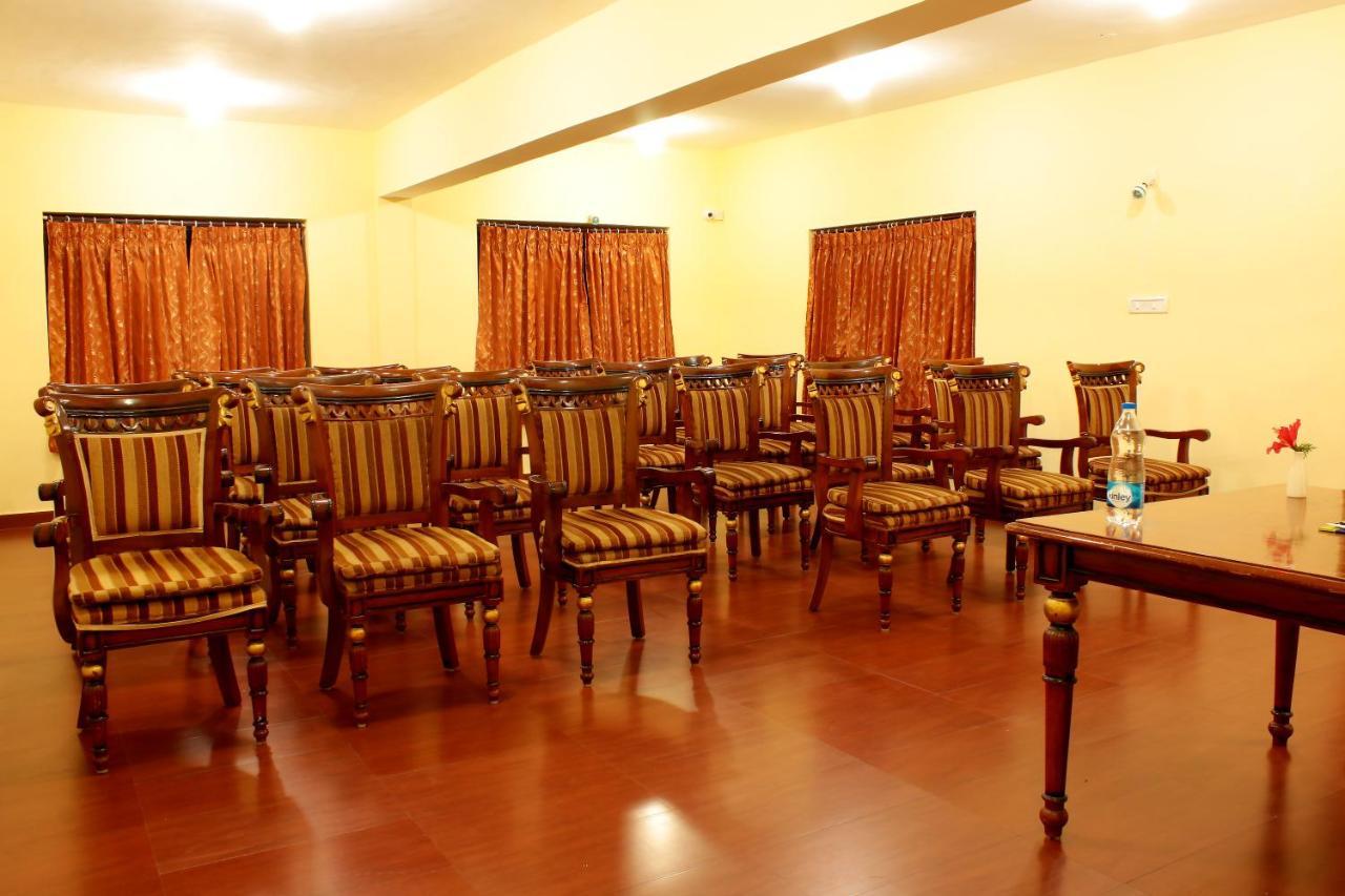 Country Club Valley Vista Кодайканал Екстериор снимка