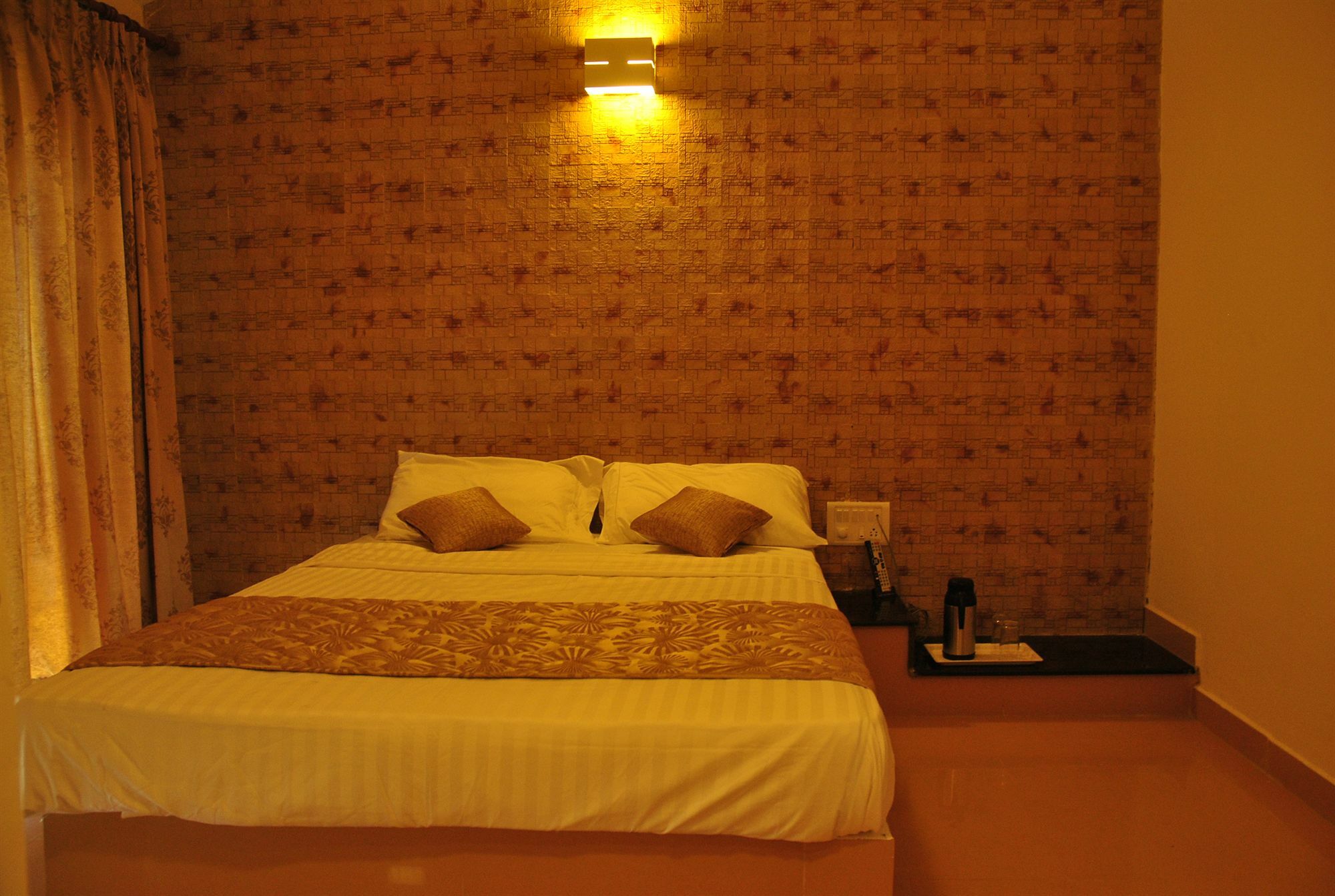 Country Club Valley Vista Кодайканал Екстериор снимка
