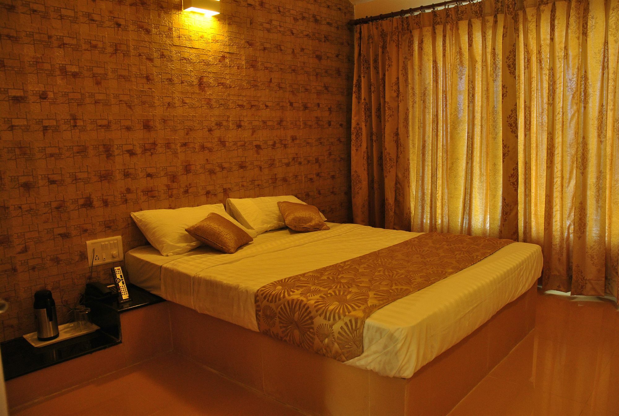Country Club Valley Vista Кодайканал Екстериор снимка